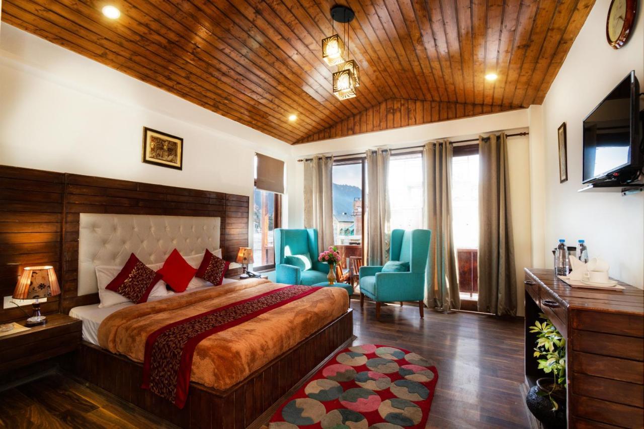 The Spruce Mansion Hotel Manali  Bagian luar foto