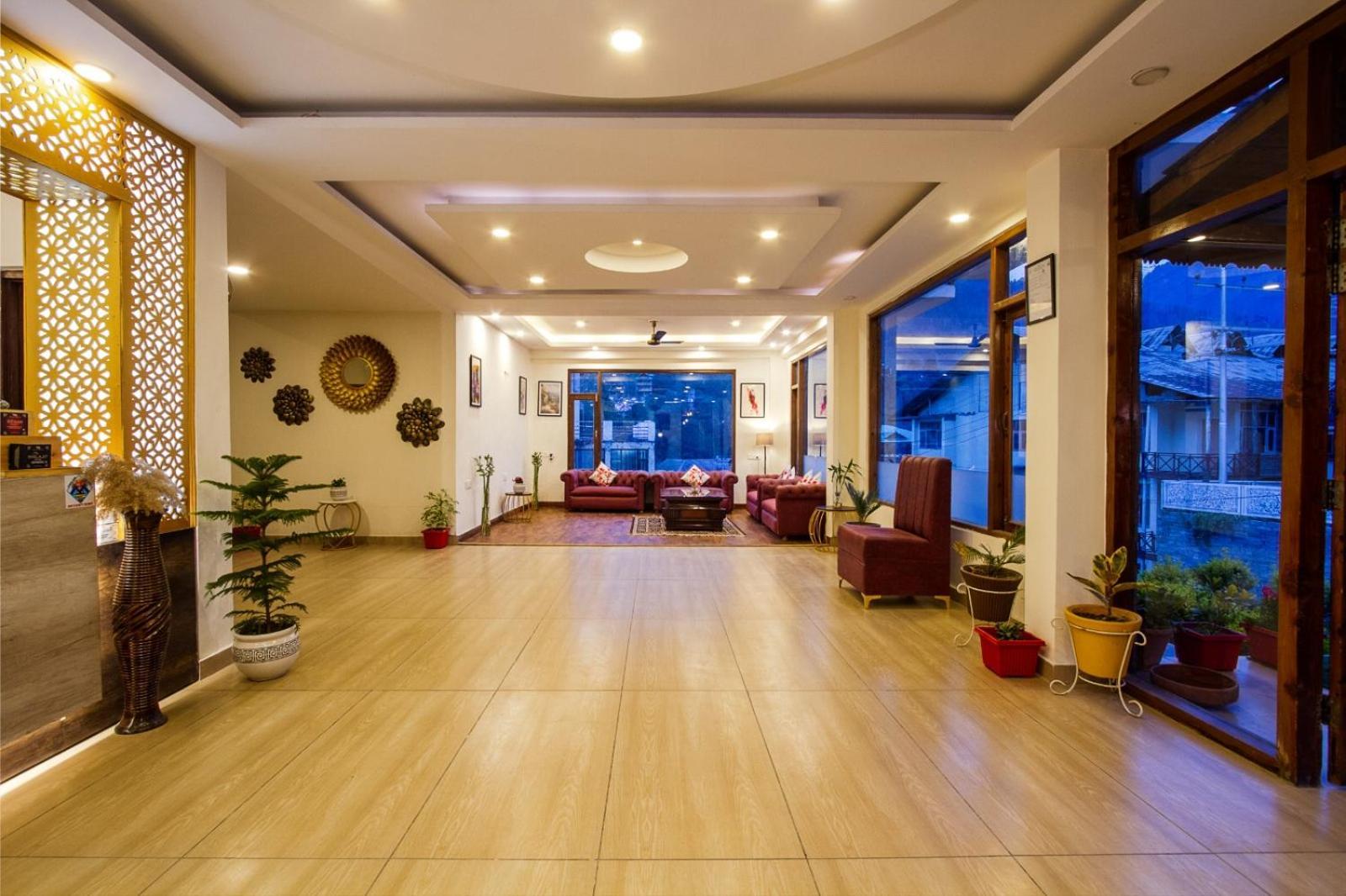The Spruce Mansion Hotel Manali  Bagian luar foto